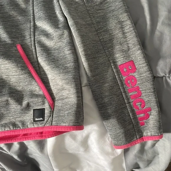 Bench Jacket - Picture 2 of 3